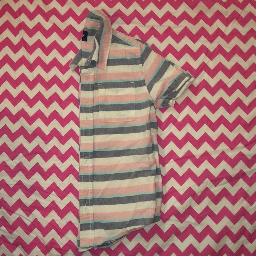 Boy’s short sleeve button down